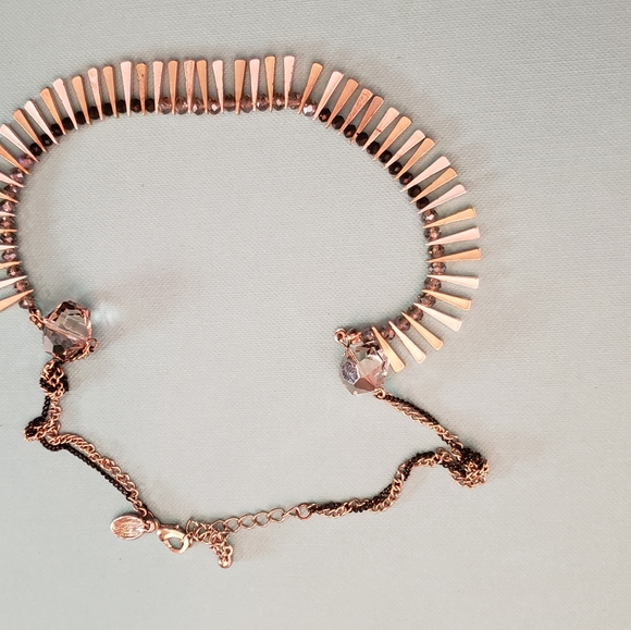 Beautiful neckles - Picture 3 of 5